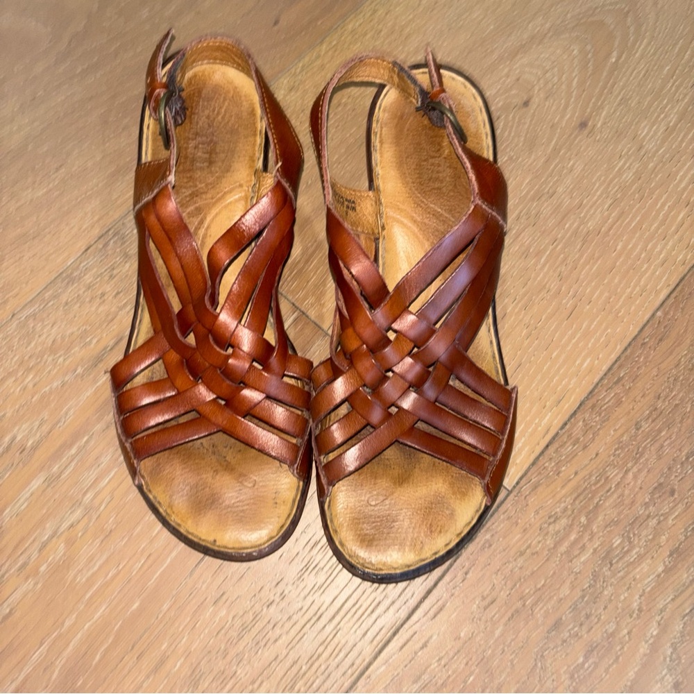 Born Women's Brown Leather Woven Sandals